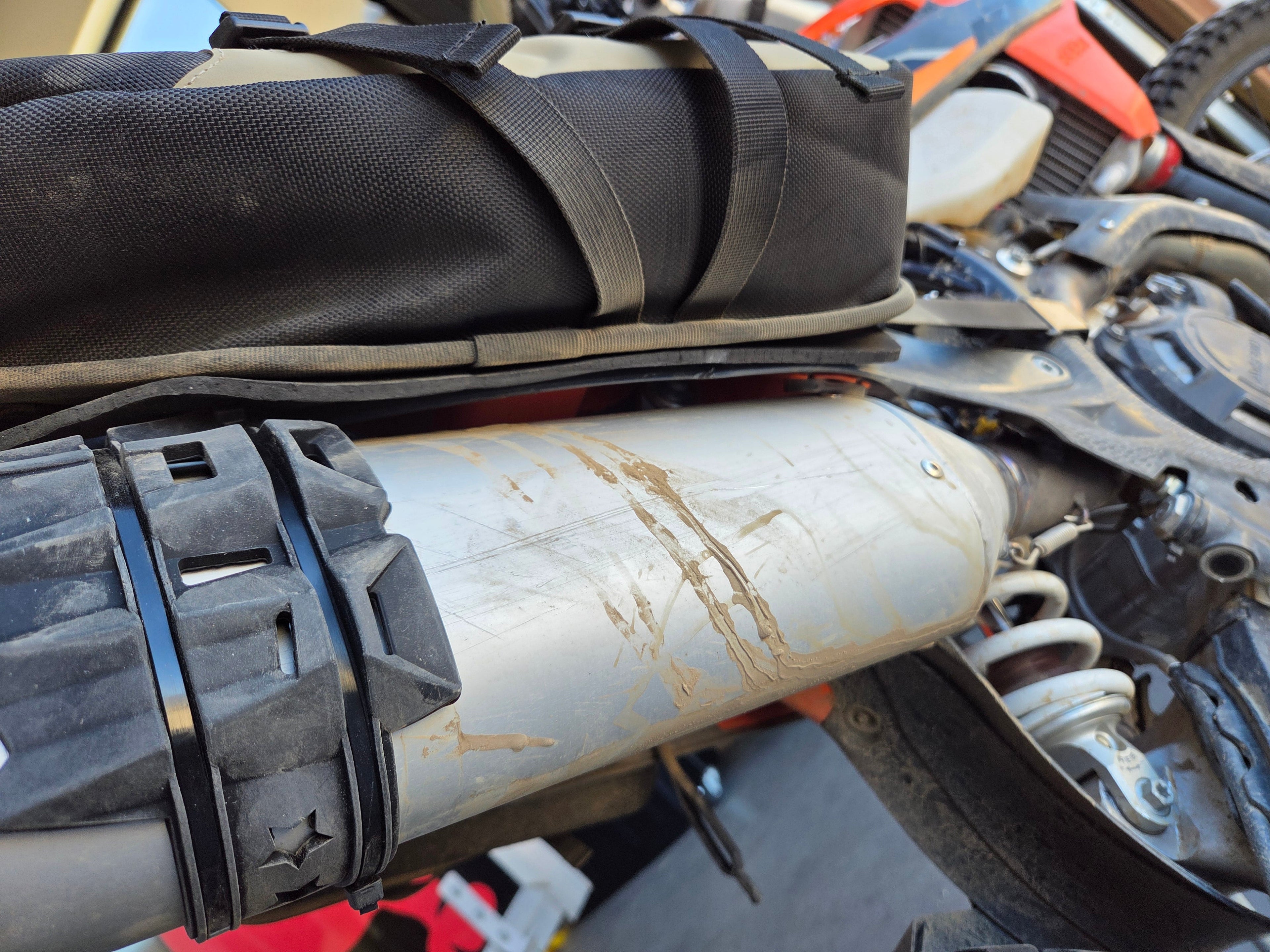 Universal Exhaust Tail Pipe Guard