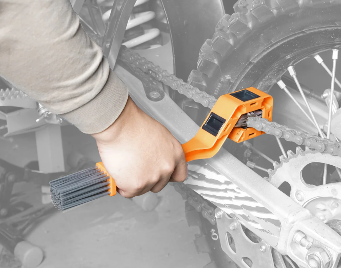 Gear Chain Cleaning Brush